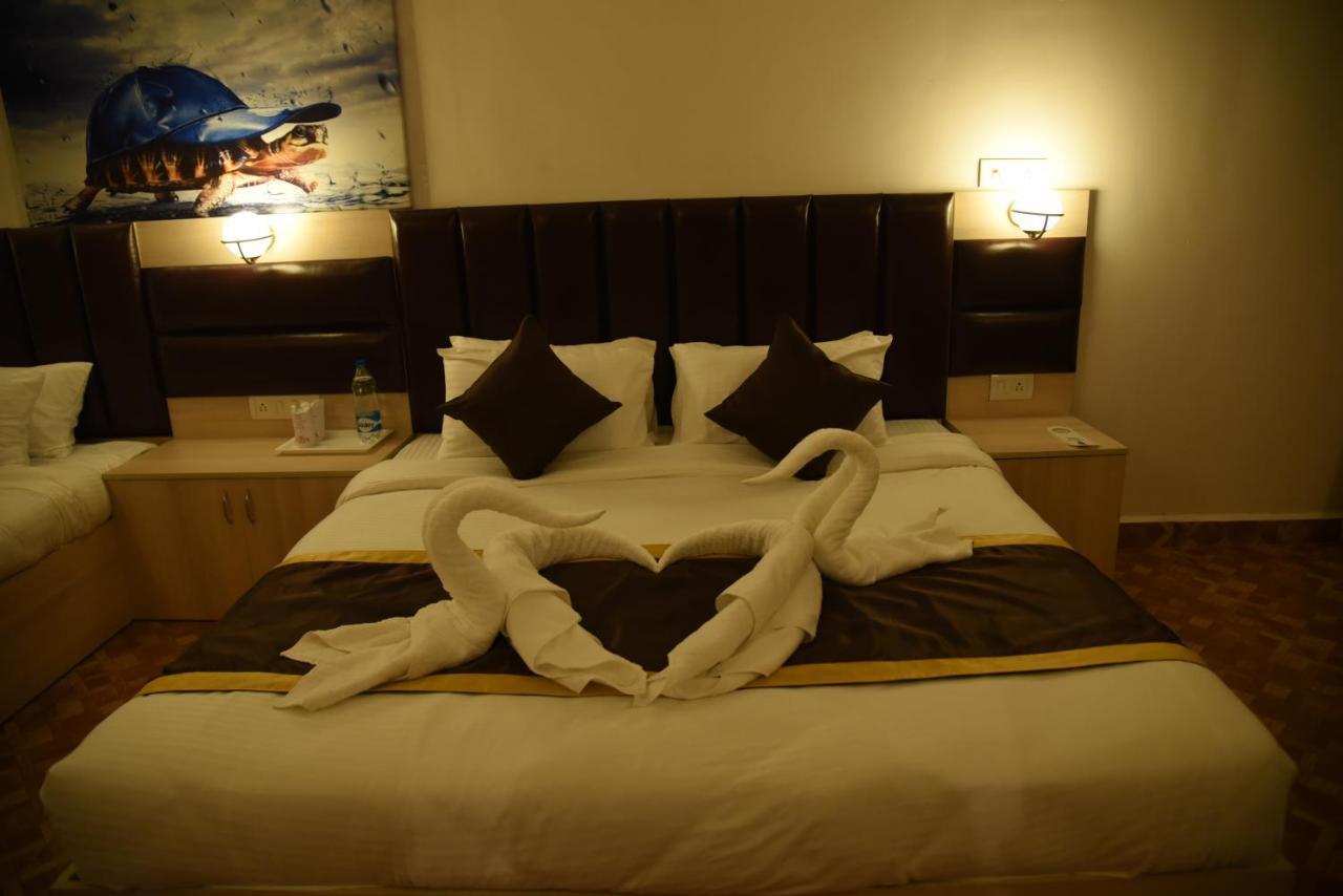 Clarissa Resort Goa Saligao Exteriör bild